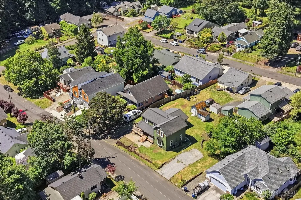 1313 NW Couch Street Camas WA 98607