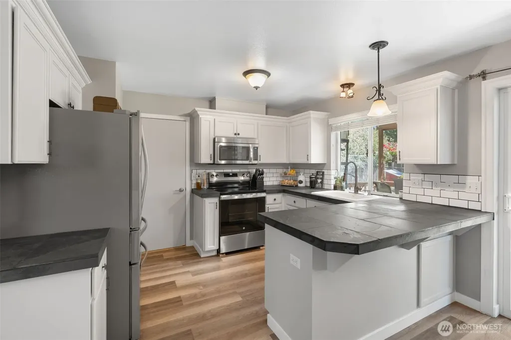 2588 Kristine Court Centralia WA 98531