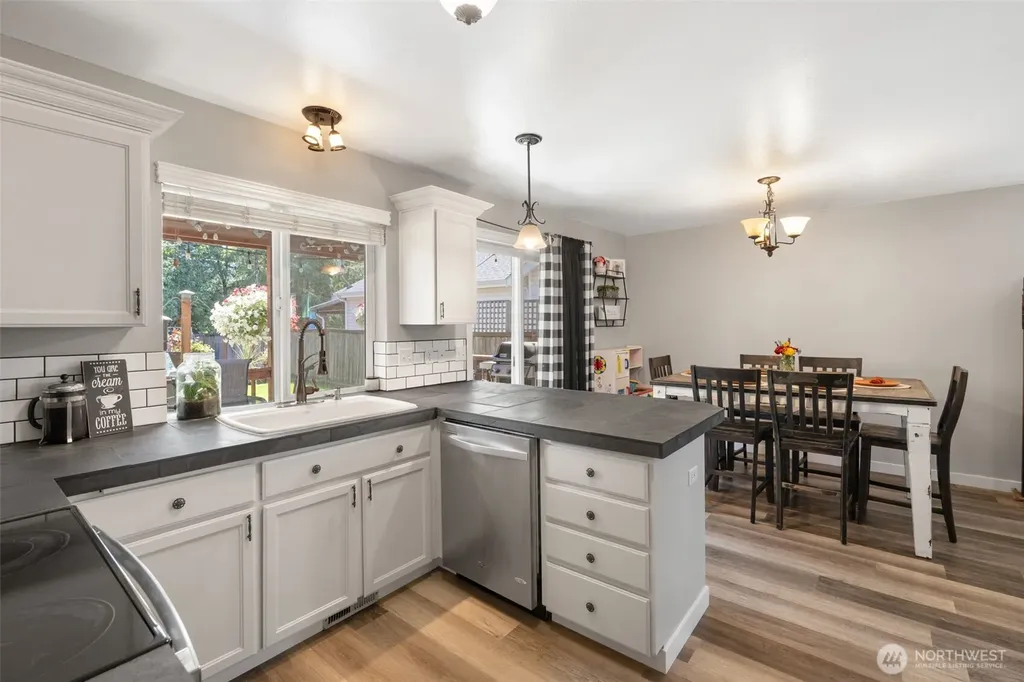 2588 Kristine Court Centralia WA 98531