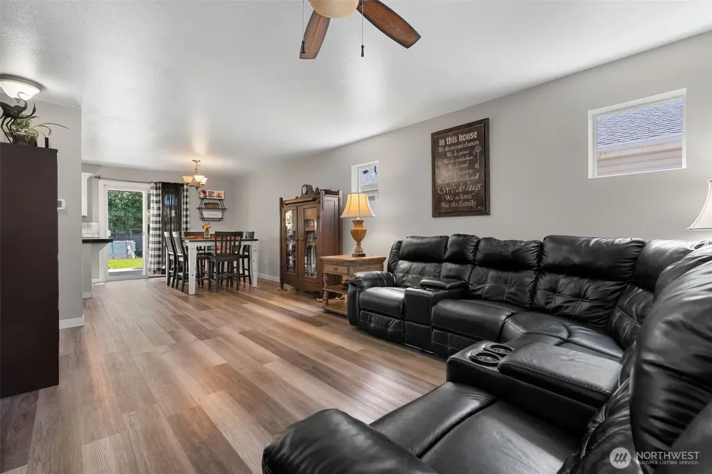 2588 Kristine Court Centralia WA 98531