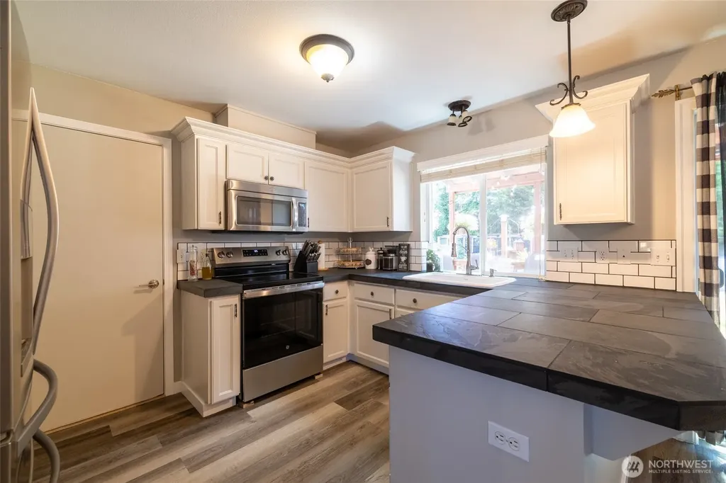 2588 Kristine Court Centralia WA 98531