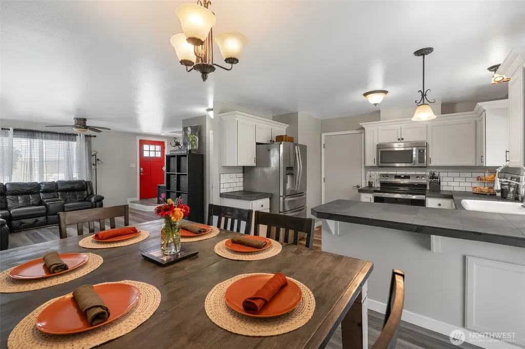 2588 Kristine Court Centralia WA 98531