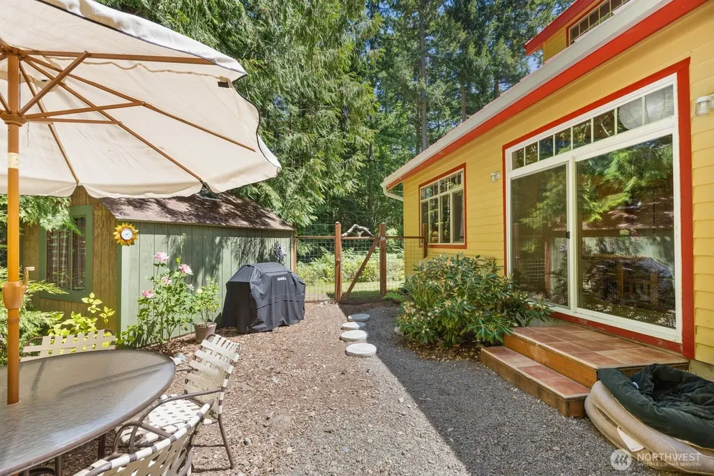 8234 Flagler Road Nordland WA 98358