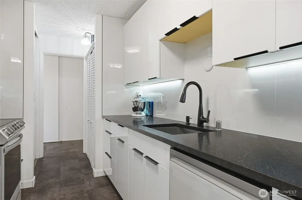 2500 Canterbury Lane E Seattle WA 98112