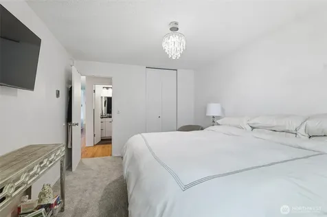 2500 Canterbury Lane E Seattle WA 98112
