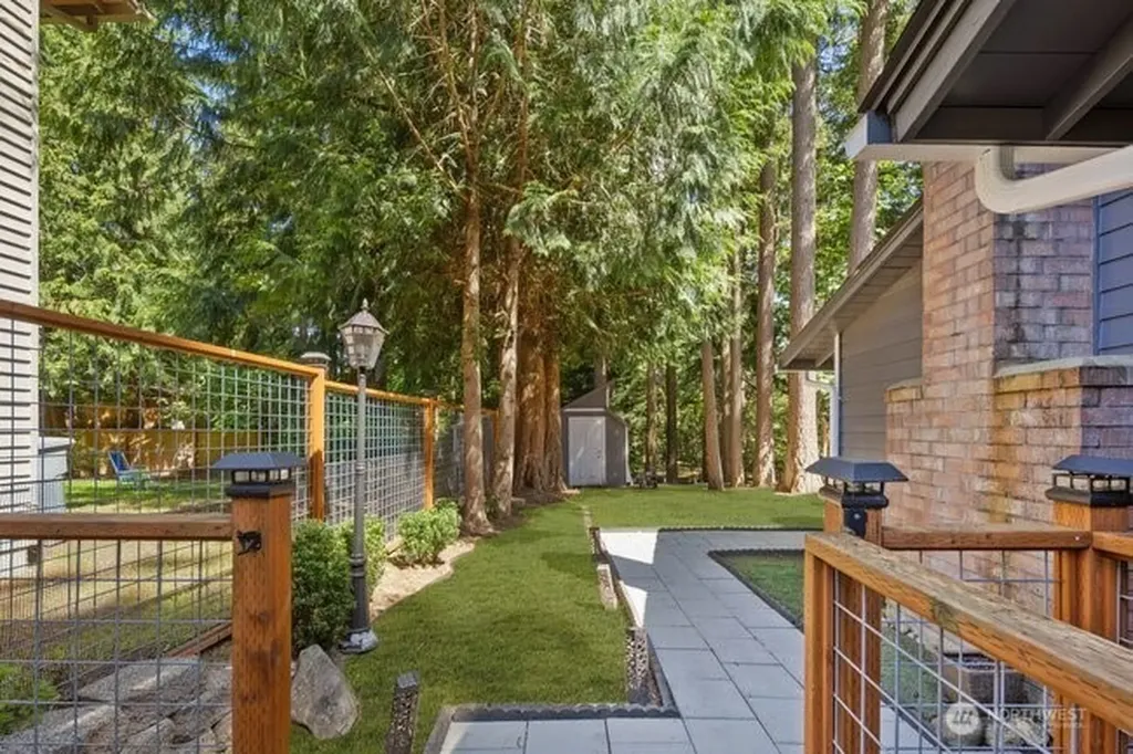 3310 220th Avenue SE Sammamish WA 98075
