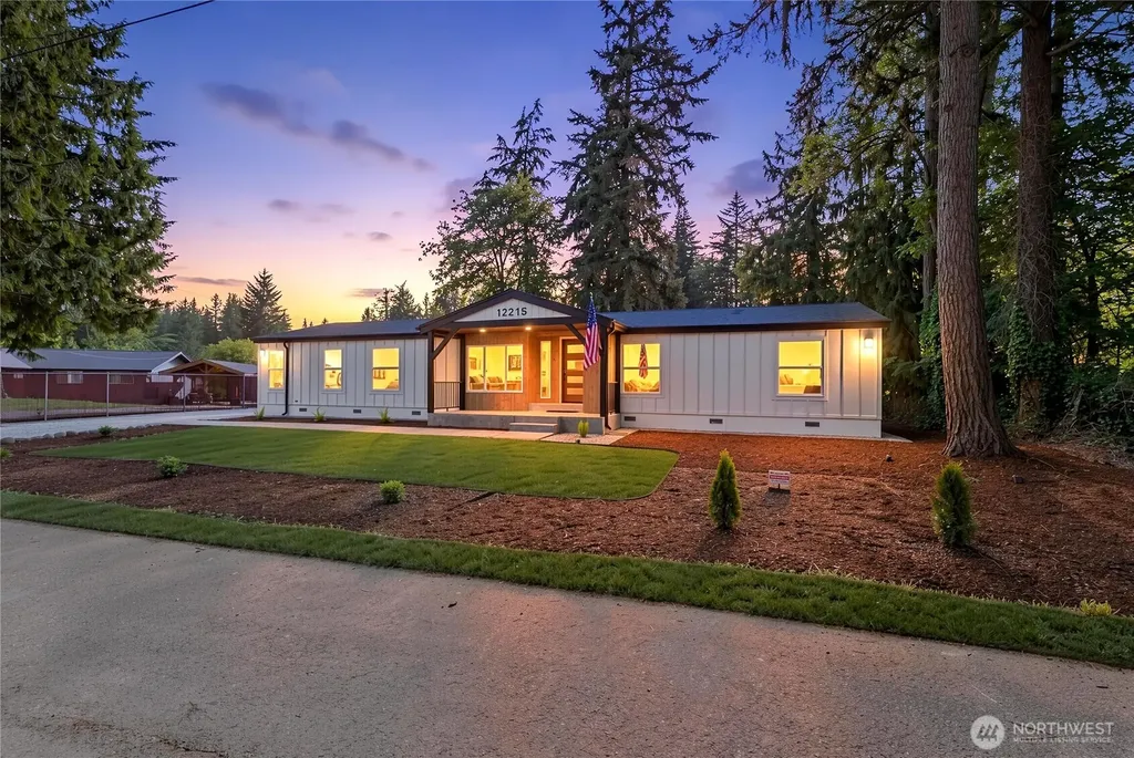 12215 58th Avenue E Puyallup WA 98373