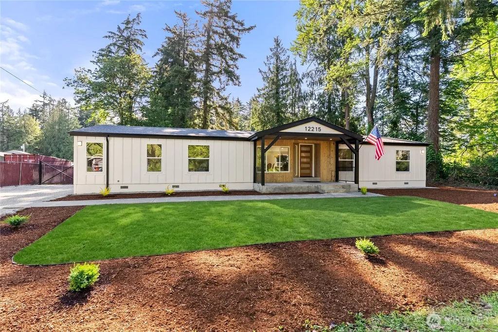 12215 58th Avenue E Puyallup WA 98373