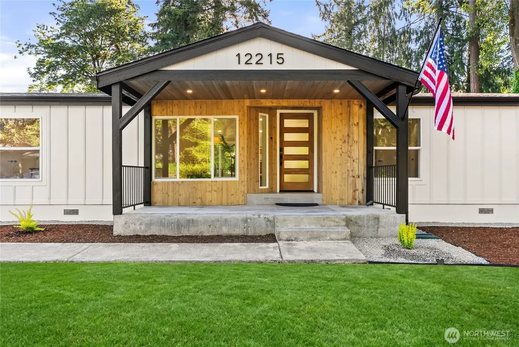 12215 58th Avenue E Puyallup WA 98373
