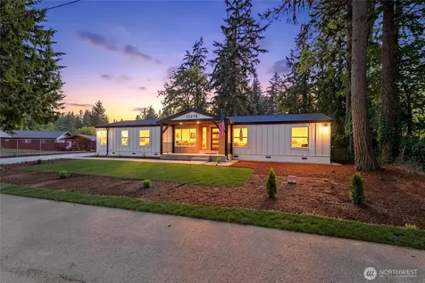 12215 58th Avenue E Puyallup WA 98373
