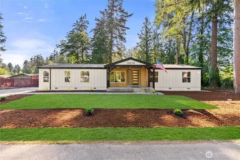 12215 58th Avenue E Puyallup WA 98373