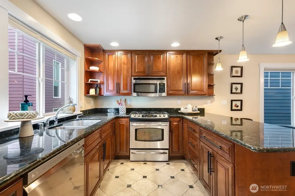 1137 26th Avenue Seattle WA 98122