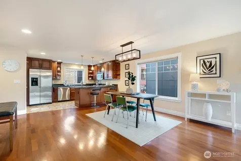 1137 26th Avenue Seattle WA 98122