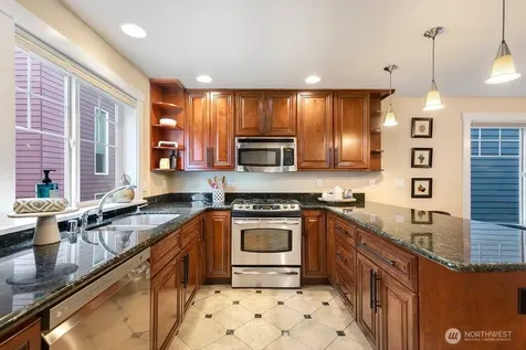 1137 26th Avenue Seattle WA 98122