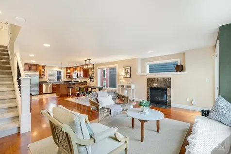 1137 26th Avenue Seattle WA 98122