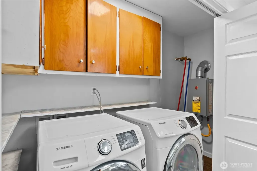 20414 20th Place W Lynnwood WA 98036