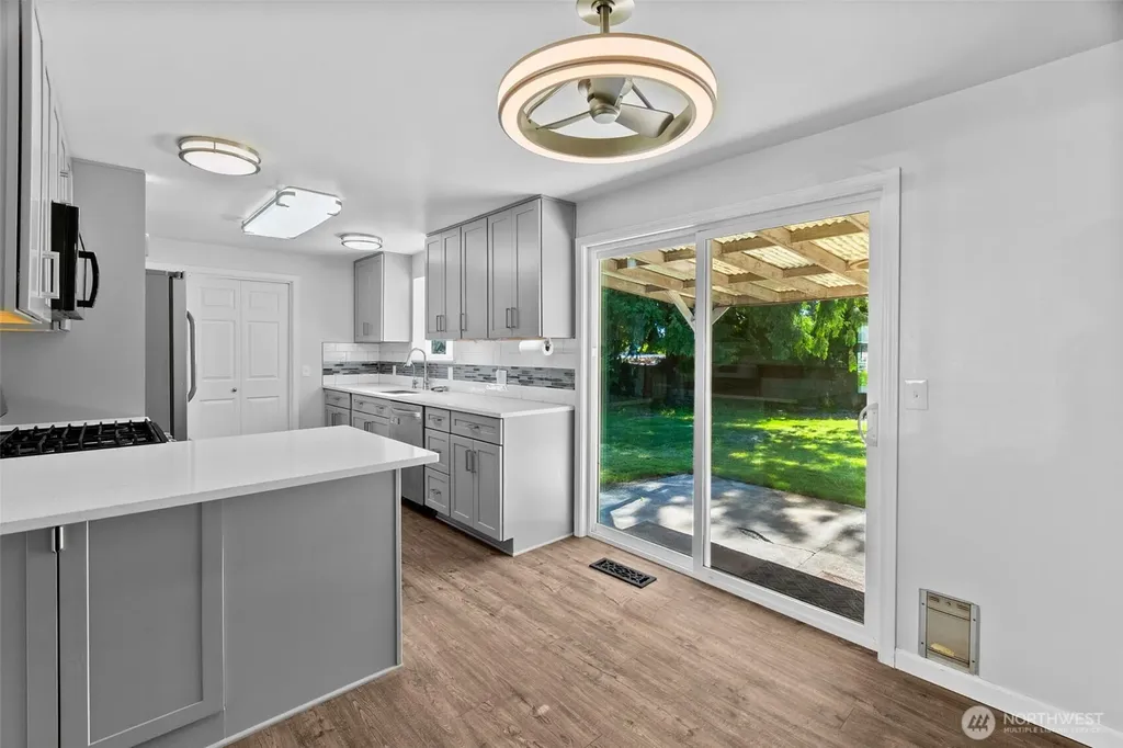 20414 20th Place W Lynnwood WA 98036