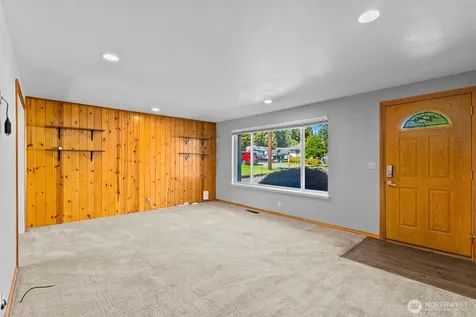 20414 20th Place W Lynnwood WA 98036