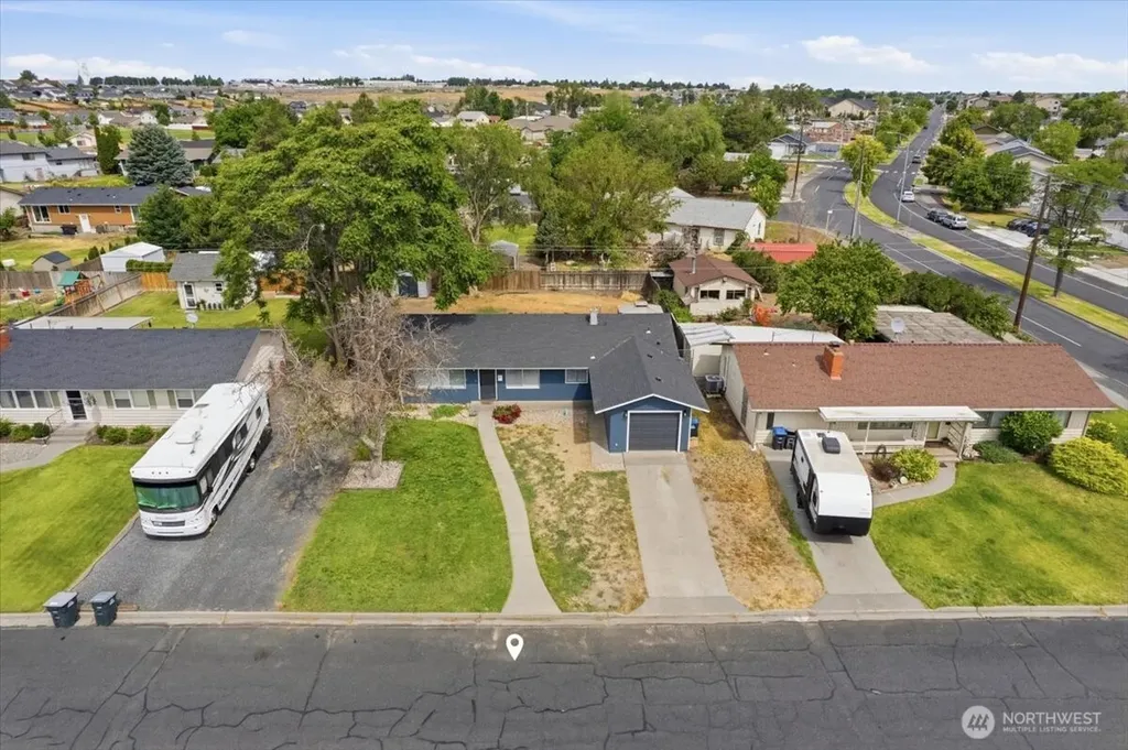 262 N Earl Road Moses Lake WA 98837