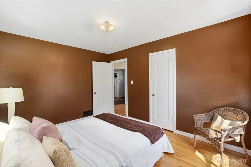 4909 N 25th Street Tacoma WA 98406