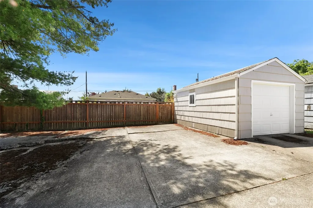 4909 N 25th Street Tacoma WA 98406