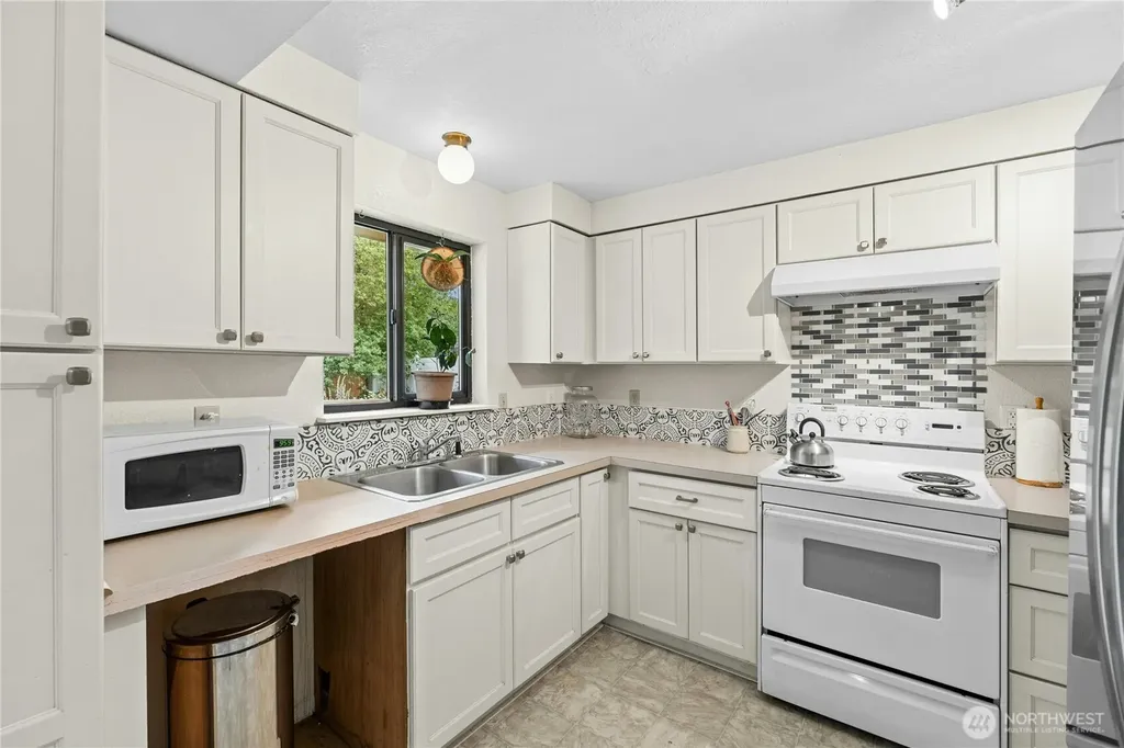 61 E Fir Court Shelton WA 98584
