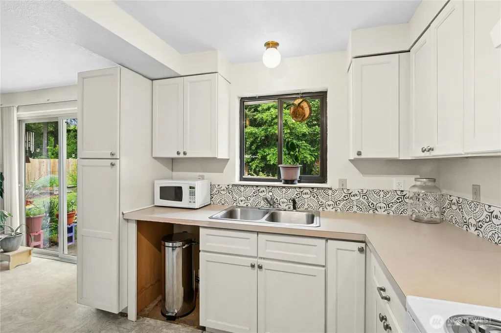61 E Fir Court Shelton WA 98584