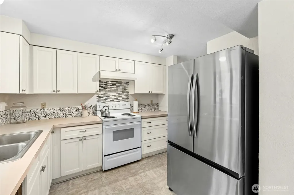 61 E Fir Court Shelton WA 98584