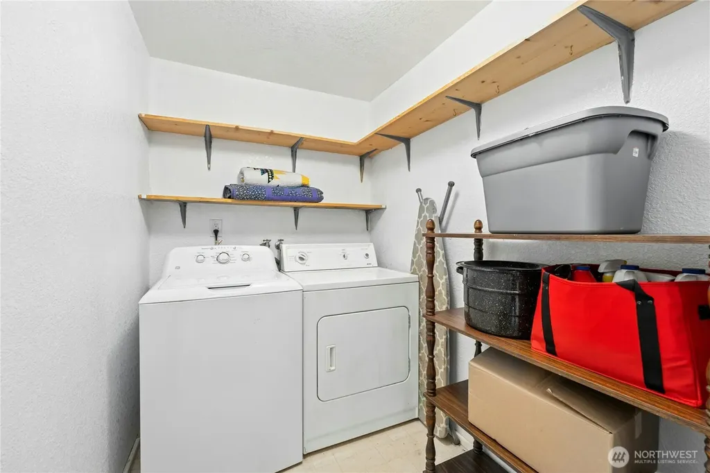 61 E Fir Court Shelton WA 98584