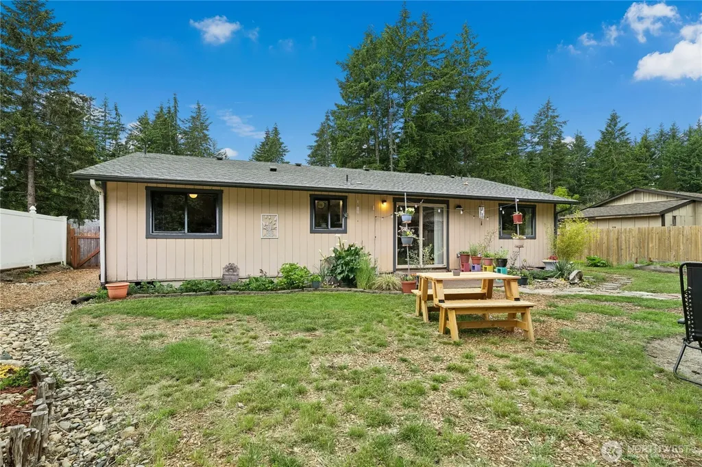 61 E Fir Court Shelton WA 98584