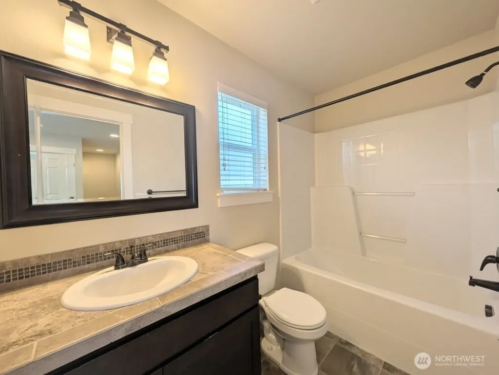 1830 145th Street SW Lynnwood WA 98087