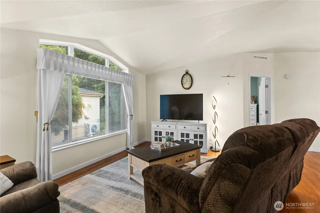 14727 43rd Avenue NE Marysville WA 98271