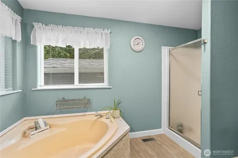 14727 43rd Avenue NE Marysville WA 98271