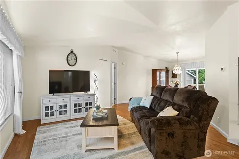 14727 43rd Avenue NE Marysville WA 98271