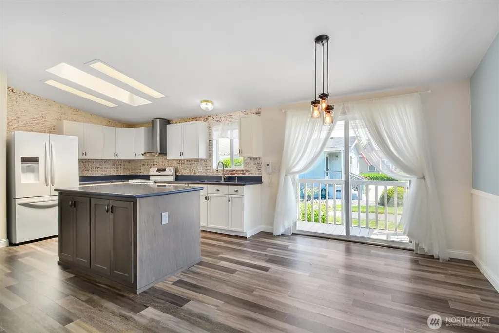 14727 43rd Avenue NE Marysville WA 98271