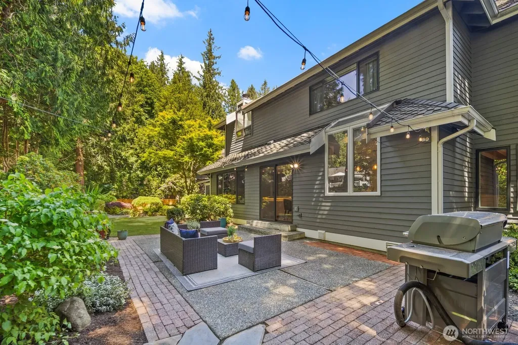 21603 NE 22nd Court Sammamish WA 98074