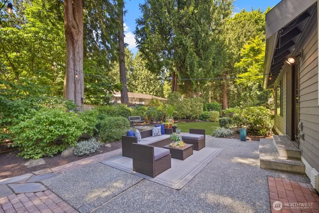 21603 NE 22nd Court Sammamish WA 98074
