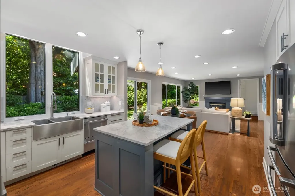 21603 NE 22nd Court Sammamish WA 98074