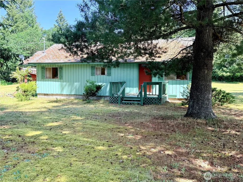 503 Centre Street N Rainier WA 98576