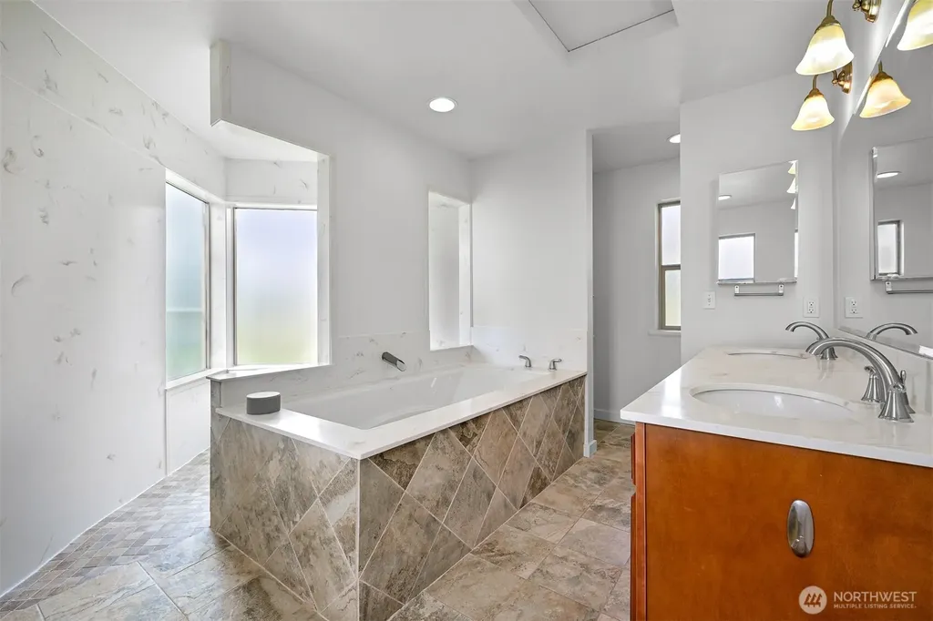 5493 Salish Road Blaine WA 98230