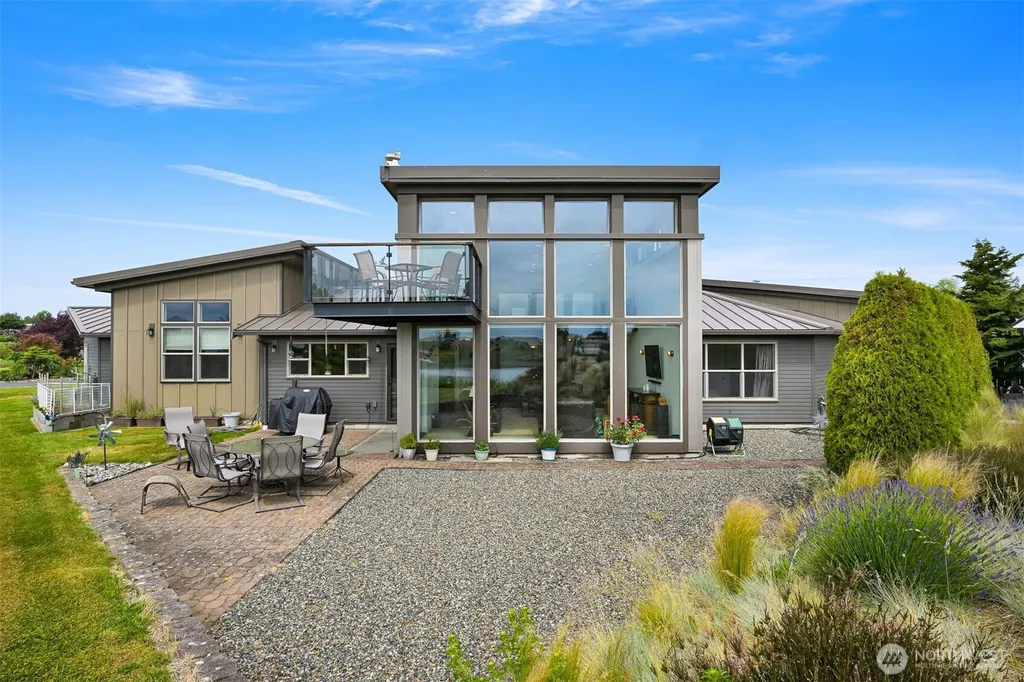 5493 Salish Road Blaine WA 98230