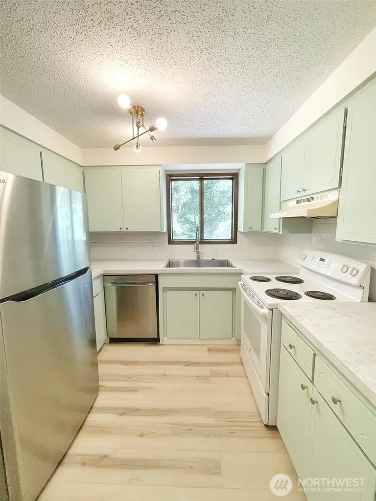 1714 SE Susan Tumwater WA 98501
