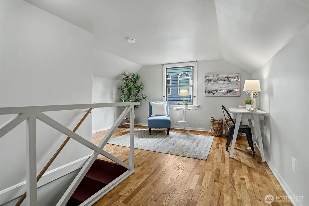 6519 40th Avenue NE Seattle WA 98115