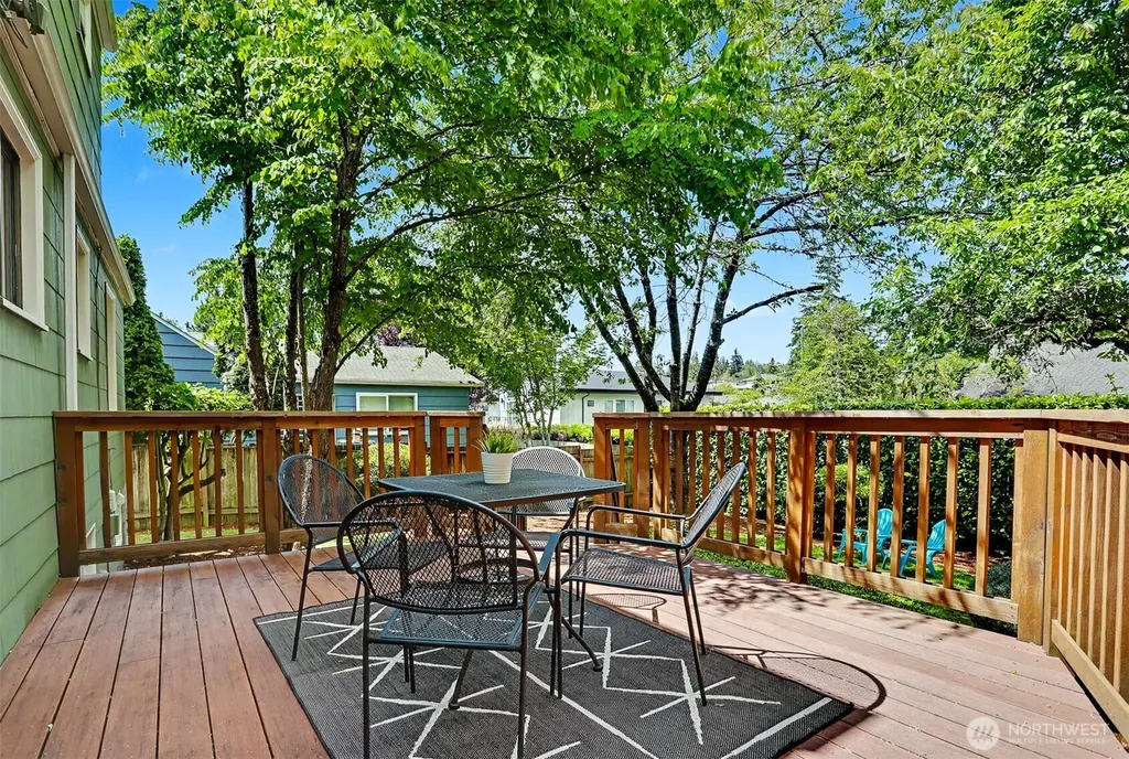 6519 40th Avenue NE Seattle WA 98115
