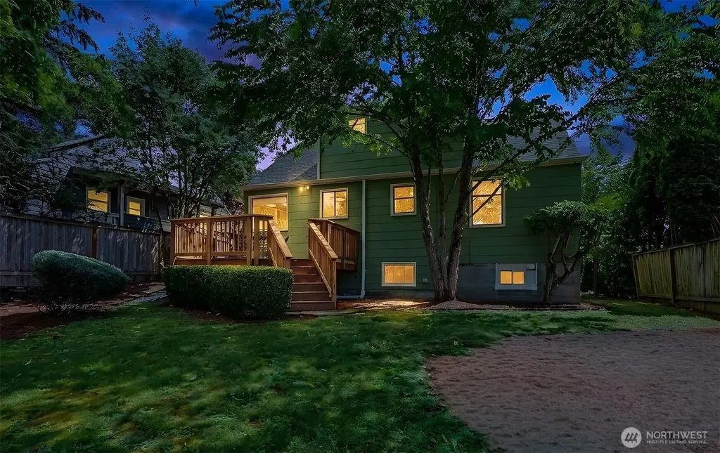 6519 40th Avenue NE Seattle WA 98115