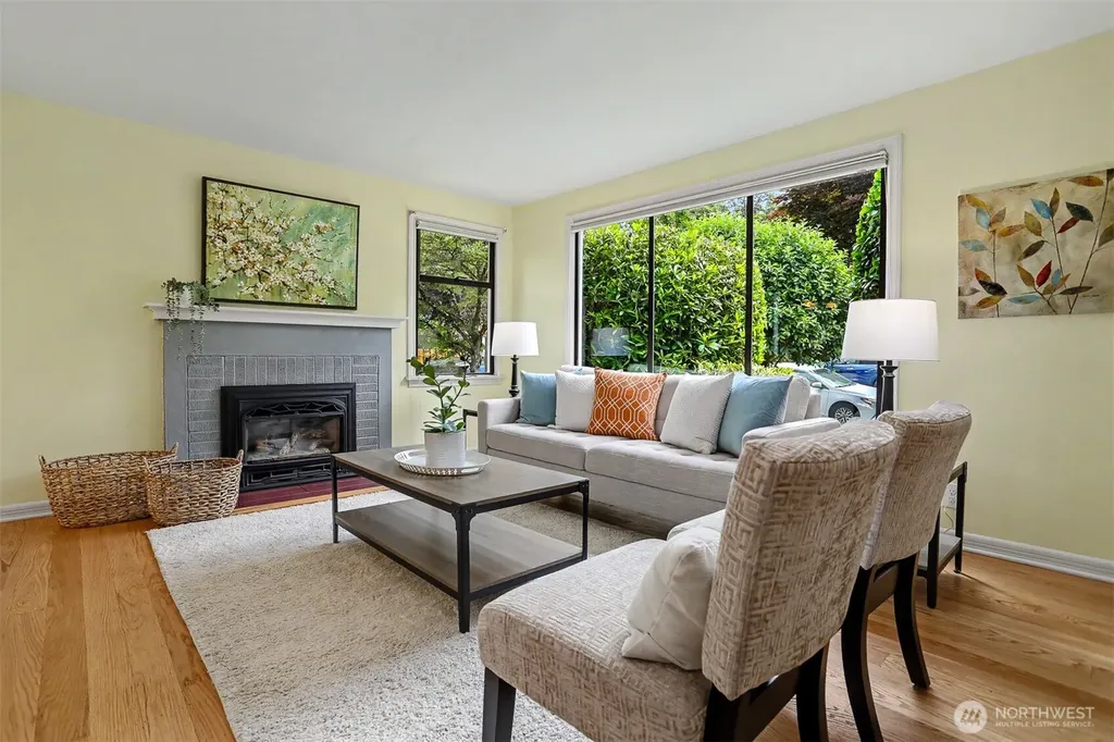 6519 40th Avenue NE Seattle WA 98115