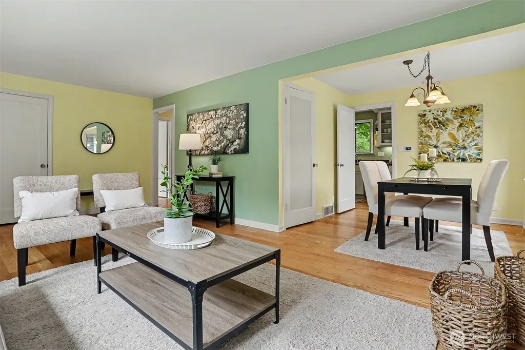 6519 40th Avenue NE Seattle WA 98115