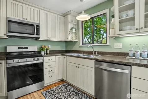 6519 40th Avenue NE Seattle WA 98115