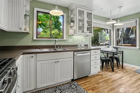6519 40th Avenue NE Seattle WA 98115