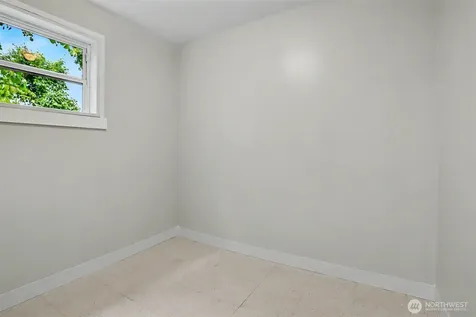 6519 40th Avenue NE Seattle WA 98115